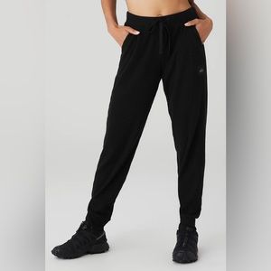 Alo Muse Sweatpants